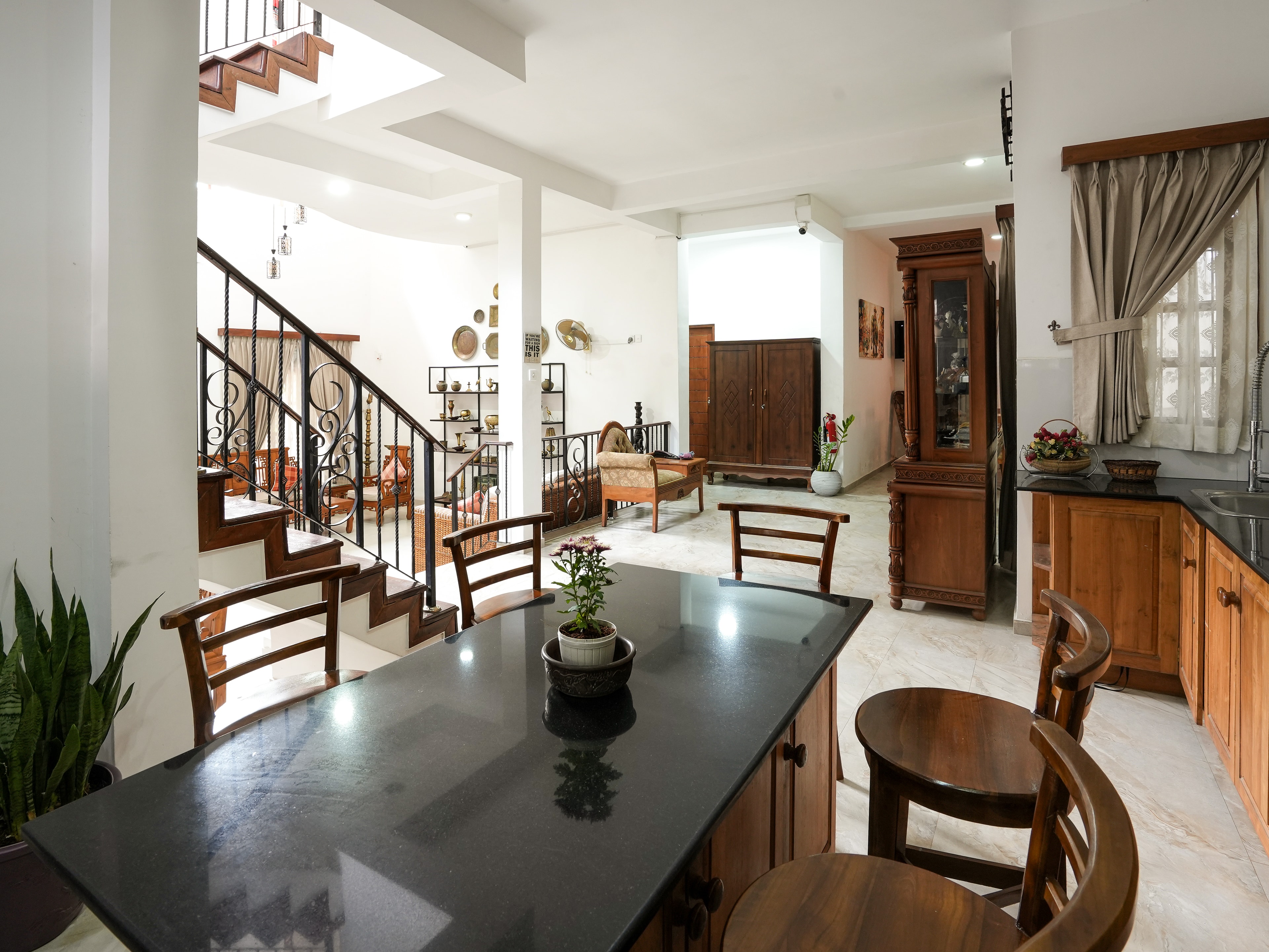 Villa garden and pool